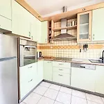 Semesterbostad Helen By Interhome Zadar