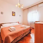 Helen By Interhome Vikendica