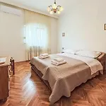 Helen By Interhome Zadar